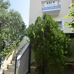 Iris Maisonettes And Apartament Skala Potamia