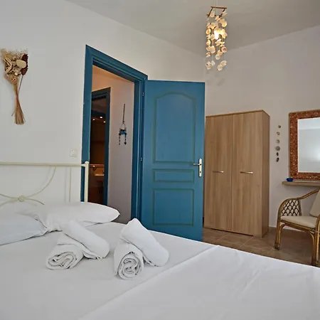 Iris Maisonettes&studios *